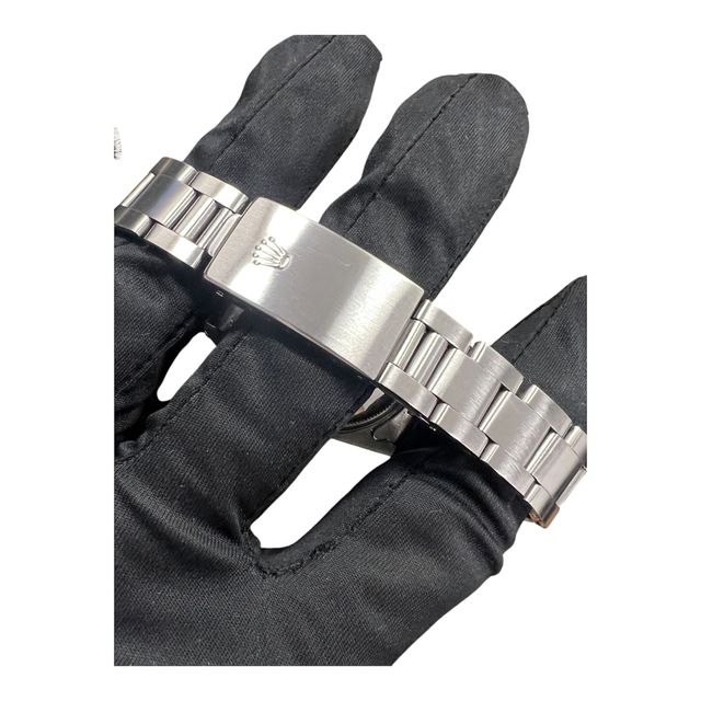 Rolex Oyster Perpetual Date 15000 Image 3